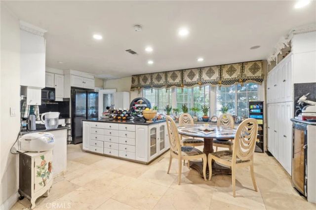9588 Sparklett Street, Temple City, CA 91780