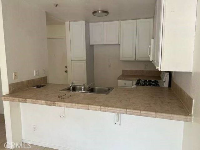 450 E 4th 309, Santa Ana, CA 92701