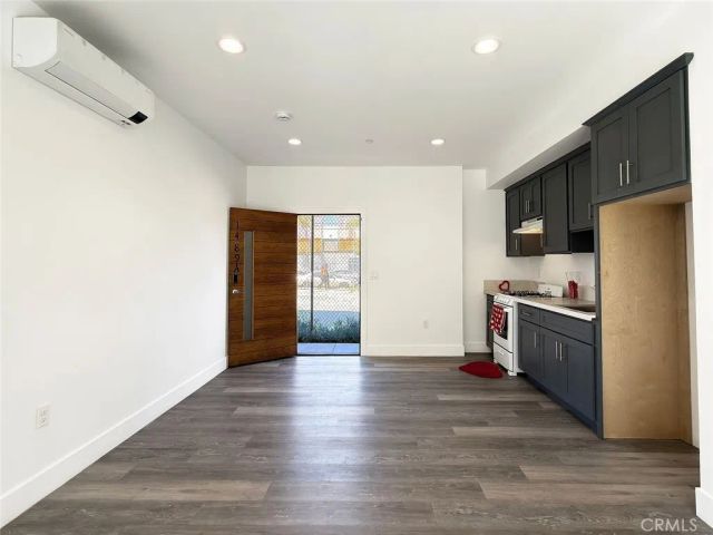 1491 Atlantic Avenue, Long Beach, CA 90813