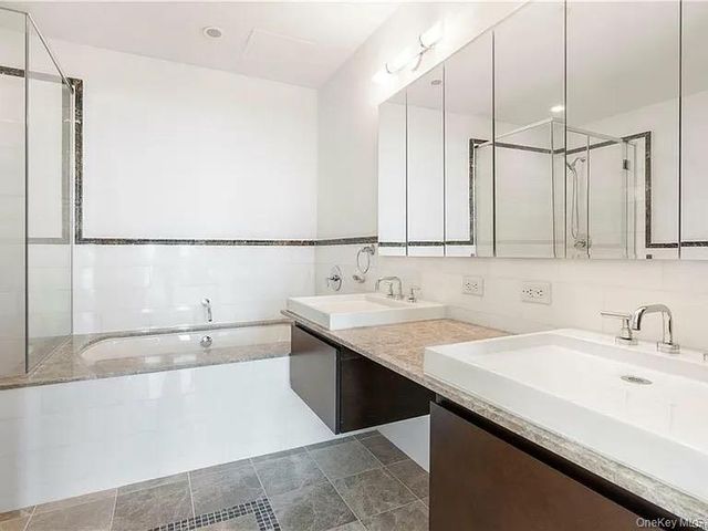 175 Huguenot Street 2404, New Rochelle, NY 10801