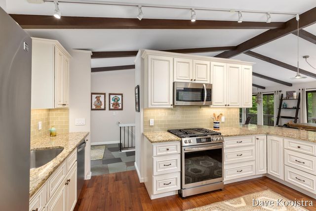 2480 Burton Woods Court Se, Cascade Twp, MI 49546