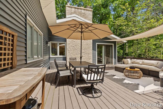 2480 Burton Woods Court Se, Cascade Twp, MI 49546