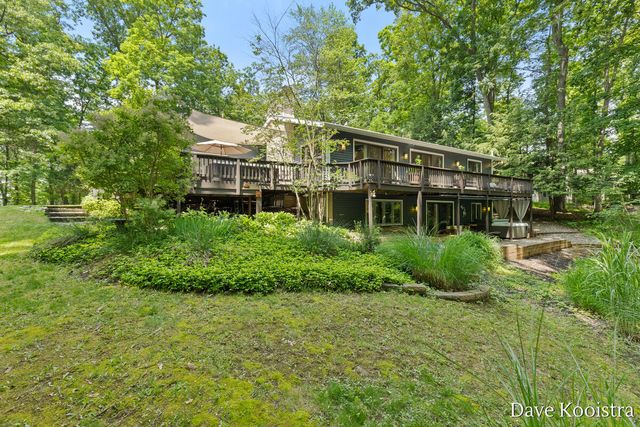 2480 Burton Woods Court Se, Cascade Twp, MI 49546