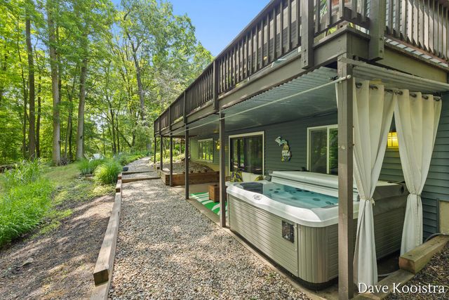 2480 Burton Woods Court Se, Cascade Twp, MI 49546