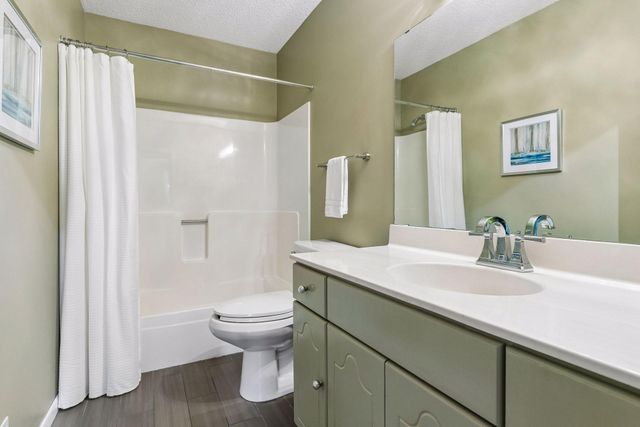 15549 Michele Lane, Eden Prairie, MN 55346