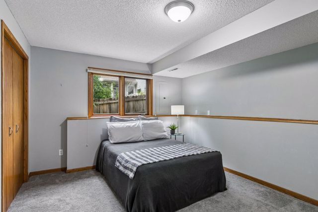 15549 Michele Lane, Eden Prairie, MN 55346