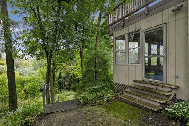 15549 Michele Lane, Eden Prairie, MN 55346
