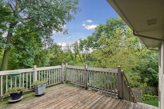 15549 Michele Lane, Eden Prairie, MN 55346