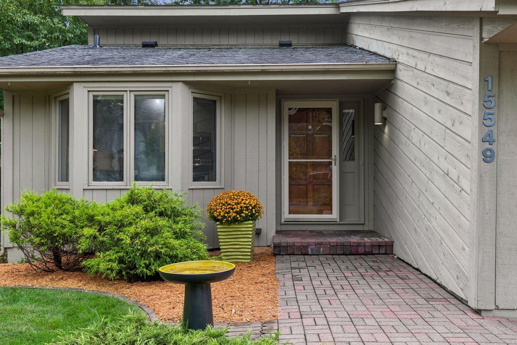 15549 Michele Lane, Eden Prairie, MN 55346 — photo 5