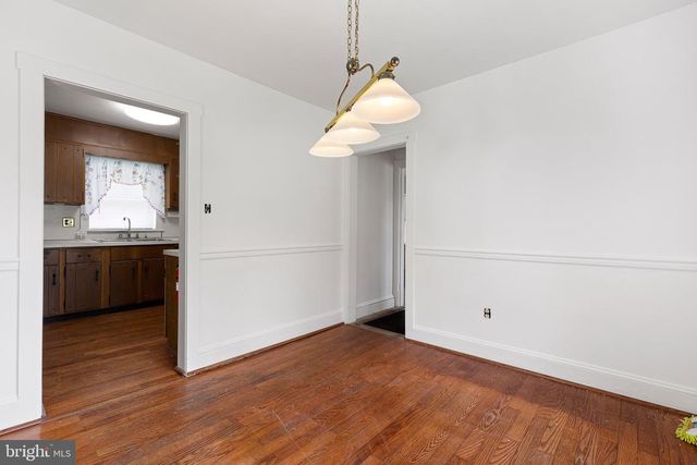 2061 PLEASANT VALLEY RD, Newark, DE 19702