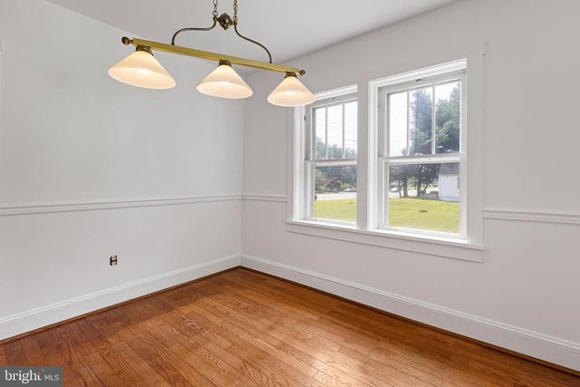 2061 PLEASANT VALLEY RD, Newark, DE 19702