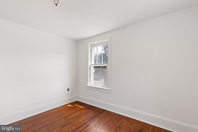 2061 PLEASANT VALLEY RD, Newark, DE 19702