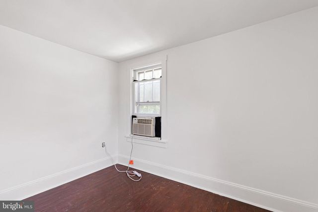 2061 PLEASANT VALLEY RD, Newark, DE 19702
