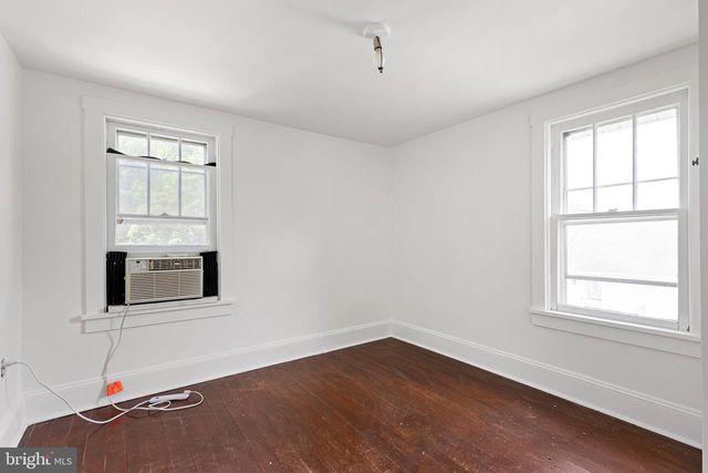 2061 PLEASANT VALLEY RD, Newark, DE 19702