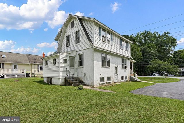 2061 PLEASANT VALLEY RD, Newark, DE 19702