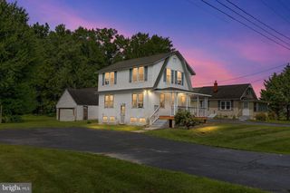 2061 PLEASANT VALLEY RD, Newark, DE 19702