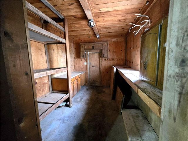23151 207th Street, Tonganoxie, KS 66086