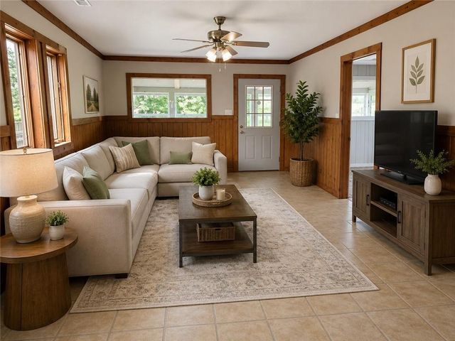 23151 207th Street, Tonganoxie, KS 66086
