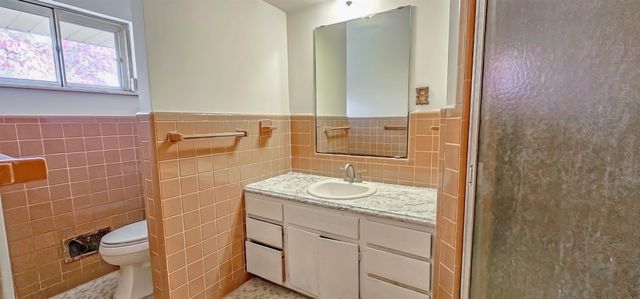 1250 OLD HICKORY RD, Memphis, TN 38116