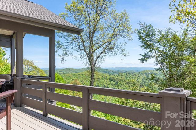 562 Panther Ridge Road, Lake Toxaway, NC 28747