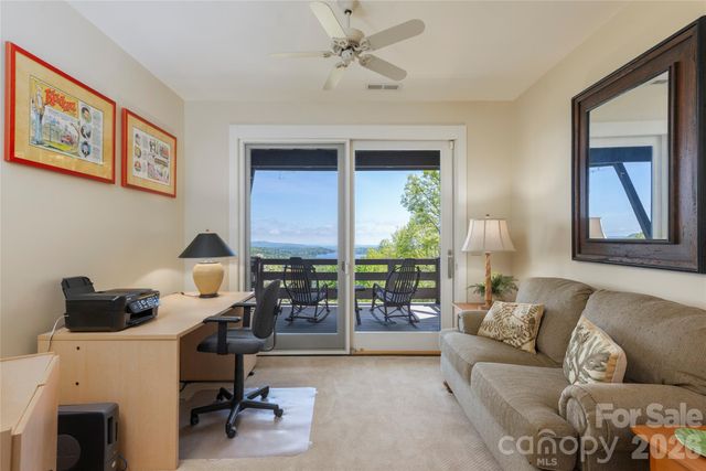 562 Panther Ridge Road, Lake Toxaway, NC 28747