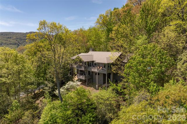 562 Panther Ridge Road, Lake Toxaway, NC 28747
