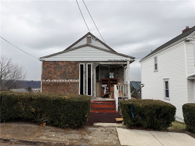 1633 New York Avenue, Port Vue, PA 15133