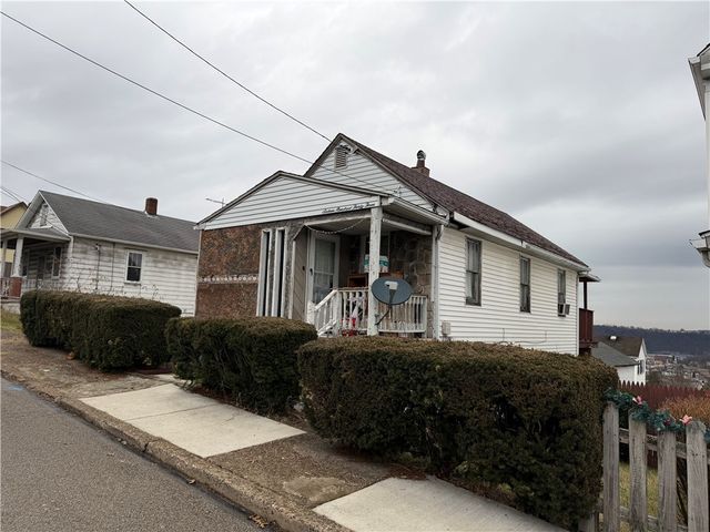 1633 New York Avenue, Port Vue, PA 15133