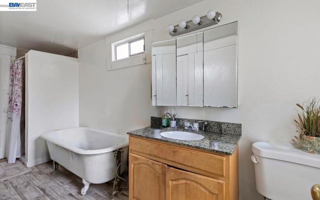 1433 15th Avenue, Oakland, CA 94606