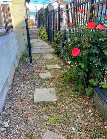 1433 15th Avenue, Oakland, CA 94606