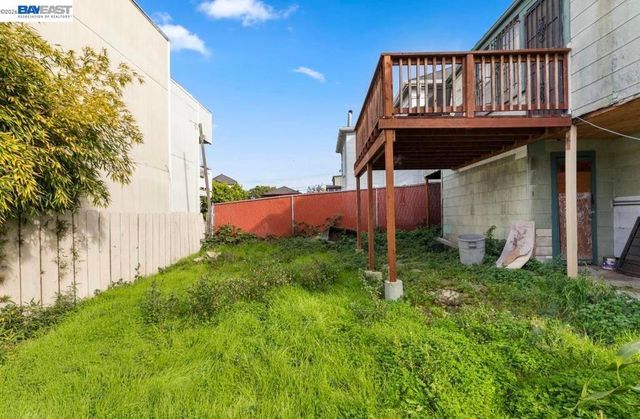 1433 15th Avenue, Oakland, CA 94606