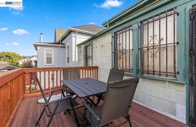 1433 15th Avenue, Oakland, CA 94606