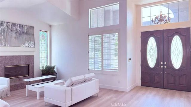 2784 James Street, Corona, CA 92881