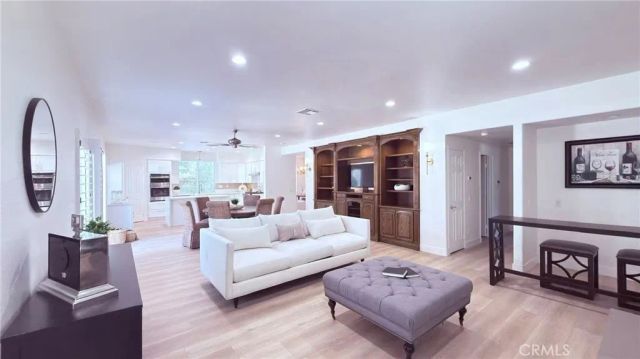 2784 James Street, Corona, CA 92881
