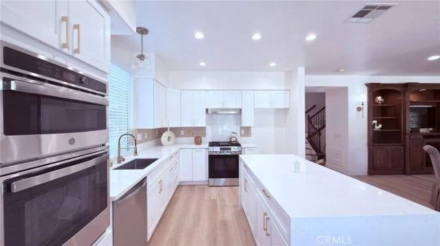 2784 James Street, Corona, CA 92881