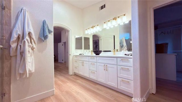 2784 James Street, Corona, CA 92881
