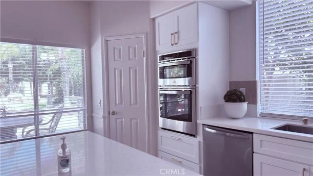 2784 James Street, Corona, CA 92881