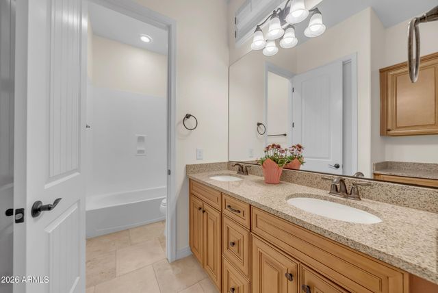 2879 E APPALOOSA Road, Gilbert, AZ 85296