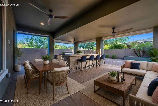 2879 E APPALOOSA Road, Gilbert, AZ 85296