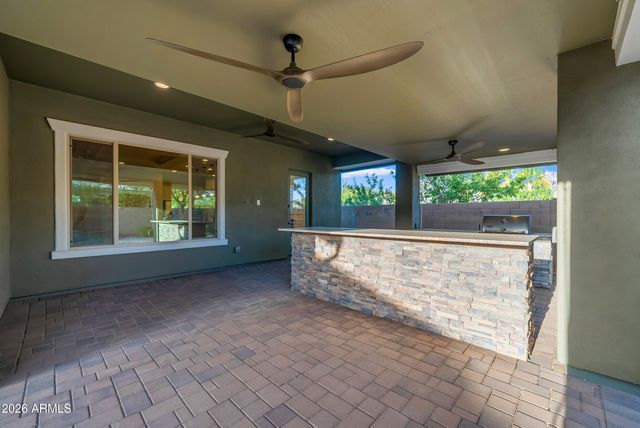 2879 E APPALOOSA Road, Gilbert, AZ 85296