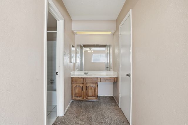 2219 Lavon Creek Lane, Arlington, TX 76006