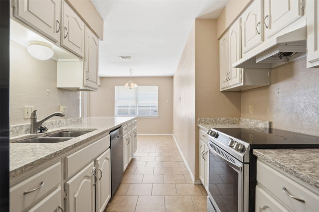 2219 Lavon Creek Lane, Arlington, TX 76006