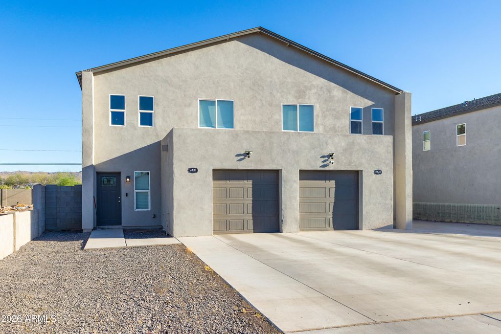 2421 E PUEBLO Avenue, Phoenix, AZ 85040 — photo 2