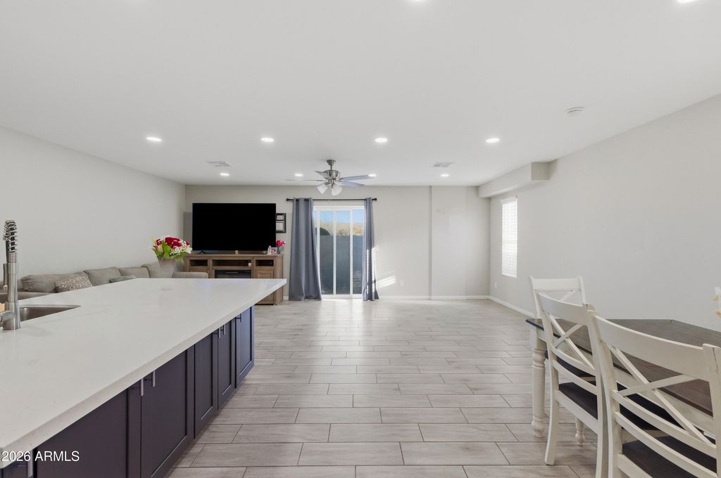 2421 E PUEBLO Avenue, Phoenix, AZ 85040 — photo 5