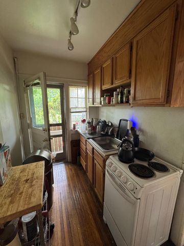 323 Stewart Avenue, Columbus, OH 43206