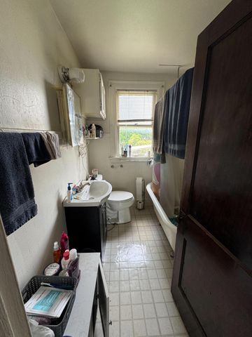 323 Stewart Avenue, Columbus, OH 43206