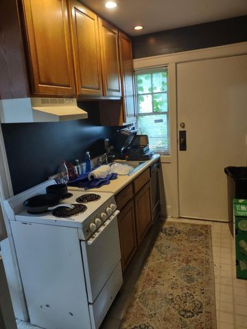 323 Stewart Avenue, Columbus, OH 43206