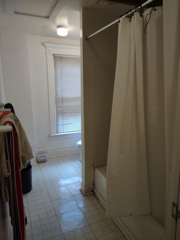 323 Stewart Avenue, Columbus, OH 43206