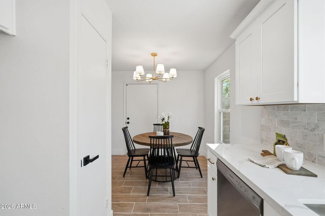 1410 E TOPEKA Drive, Phoenix, AZ 85024