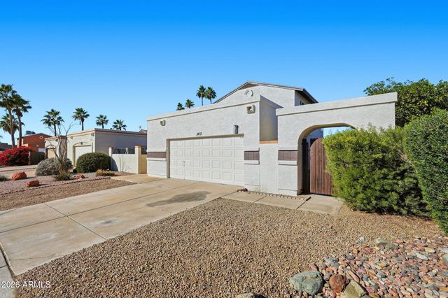 1410 E TOPEKA Drive, Phoenix, AZ 85024